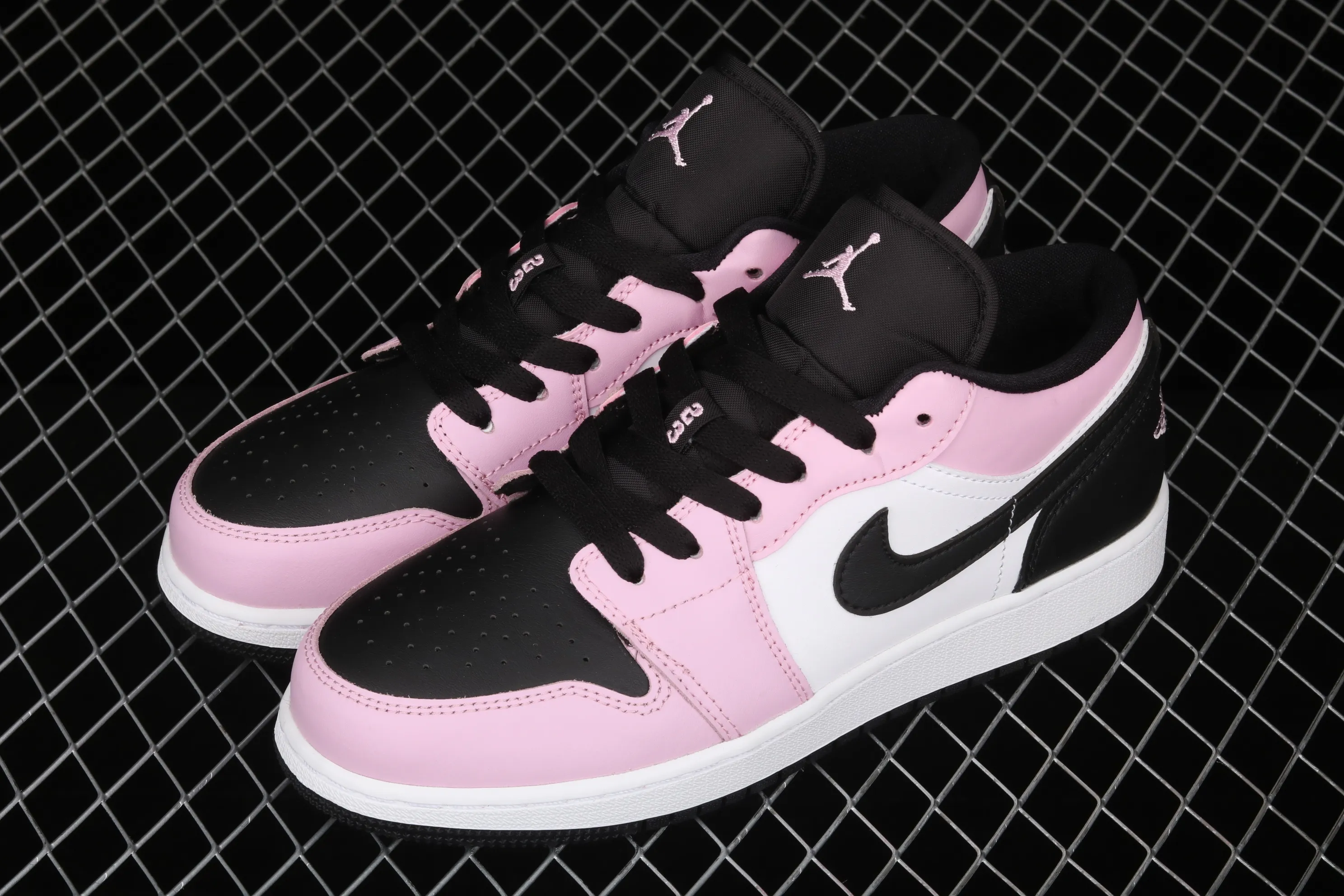 All categories Air Jordan Jordan series basketball shoes Air Jordan 1 Low G version pure original Air Jordan 1 Low AJ1 Joe 1 low top black powder 554723-601